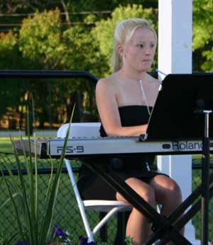 Ashley Pickering - Accompanist