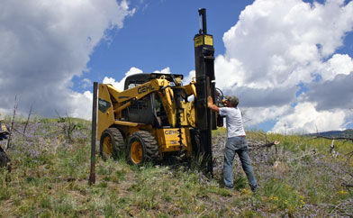 Hydraulic Ram for setting posts