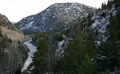 Yellowstone Trail and River